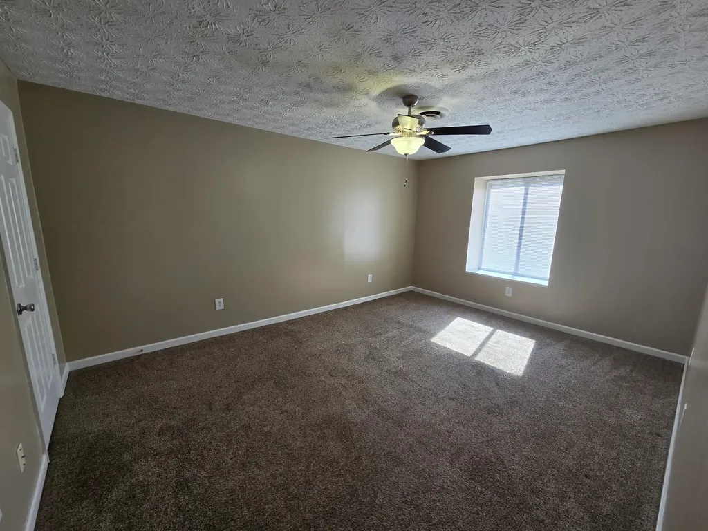3441 Royal Wood Road Lexington KY 40515