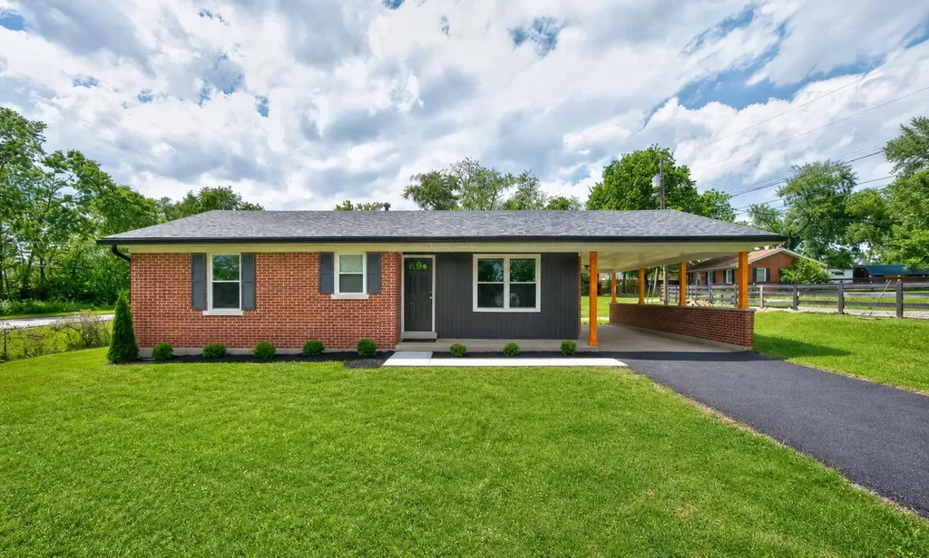 1333 Shun Pike Nicholasville KY 40356