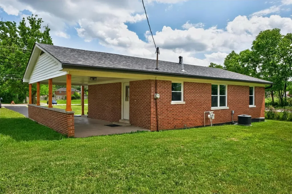 1333 Shun Pike Nicholasville KY 40356