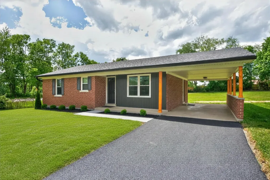 1333 Shun Pike Nicholasville KY 40356