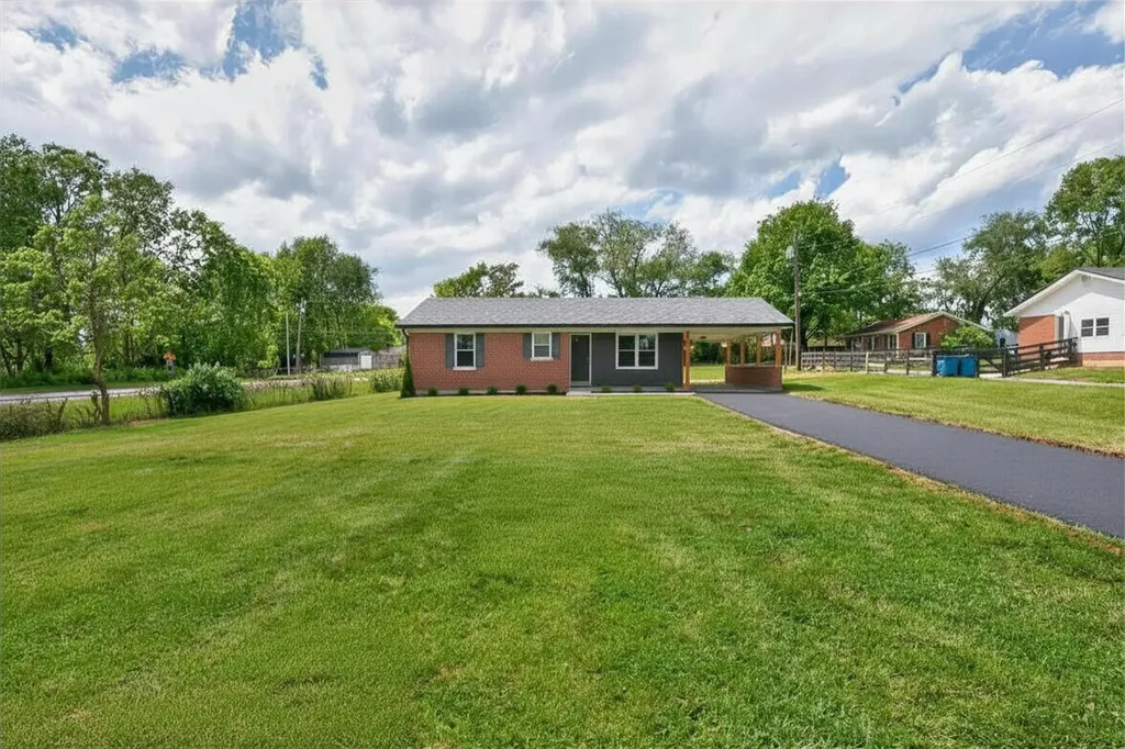 1333 Shun Pike Nicholasville KY 40356