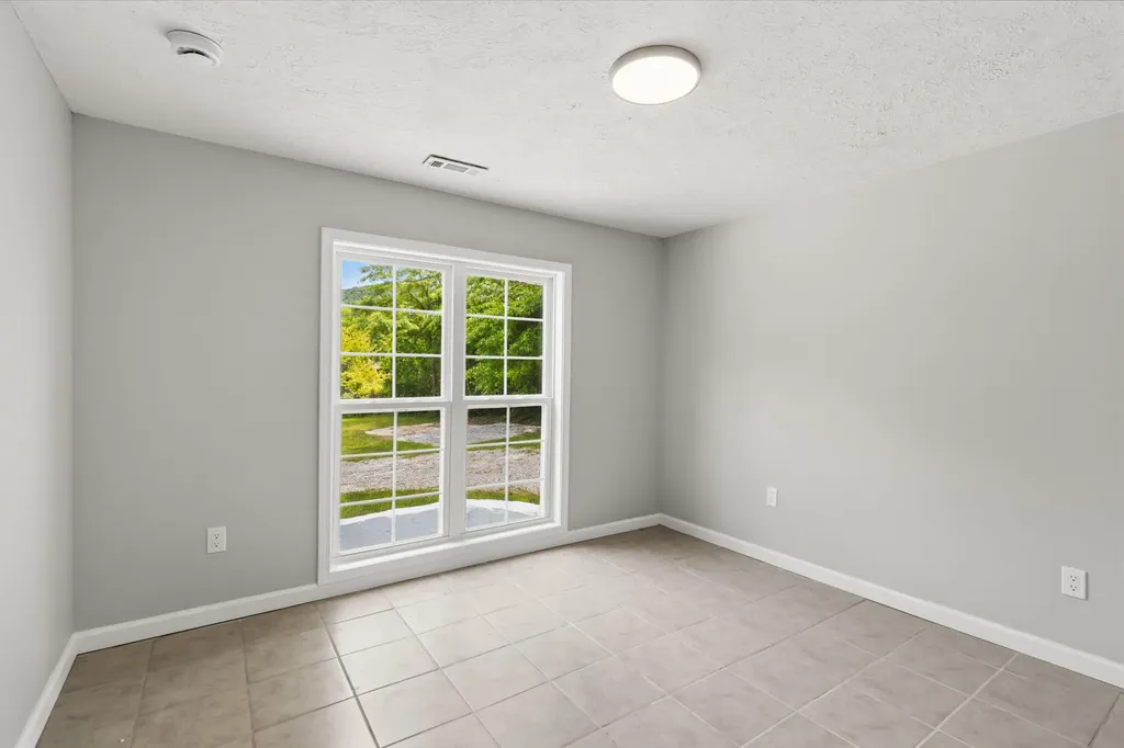 143 Mason Lake Road Berea KY 40403