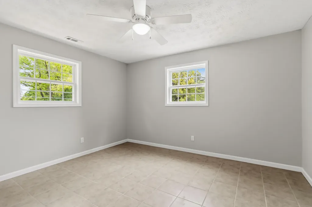 143 Mason Lake Road Berea KY 40403