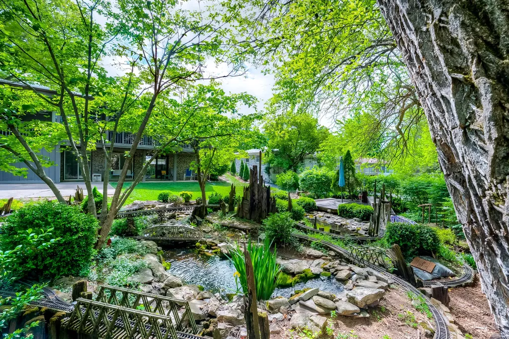 3311 Coldstream Drive Lexington KY 40517