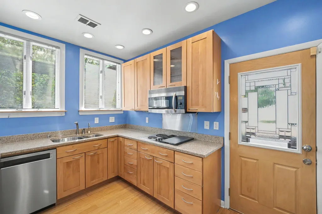 3311 Coldstream Drive Lexington KY 40517