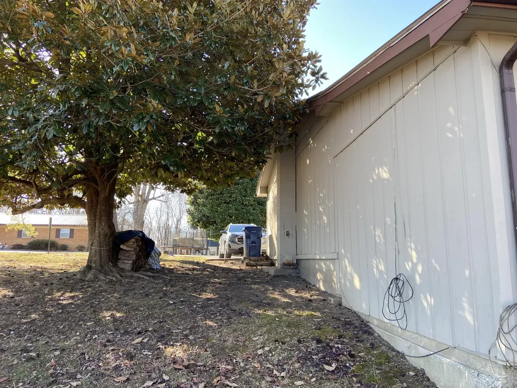 182 Fanchester Heights Whitley City KY 42653