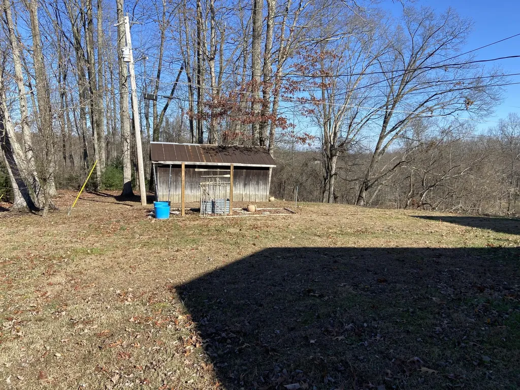 182 Fanchester Heights Whitley City KY 42653