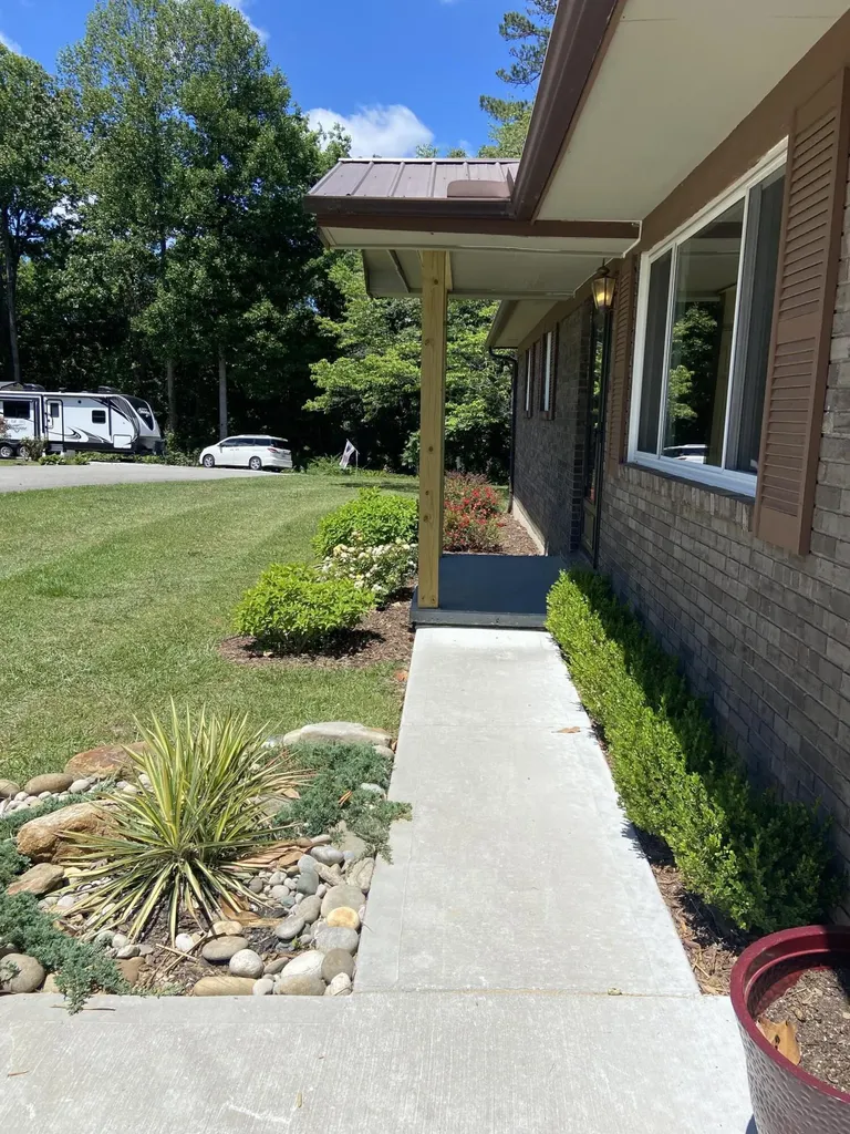 182 Fanchester Heights Whitley City KY 42653
