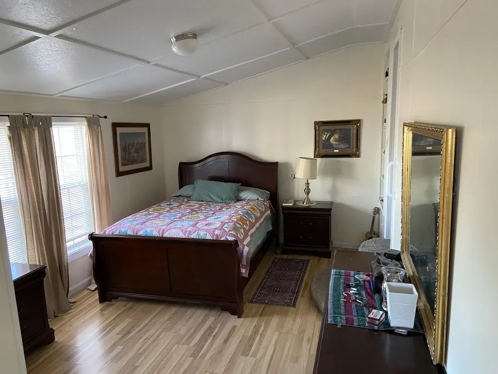 182 Fanchester Heights Whitley City KY 42653