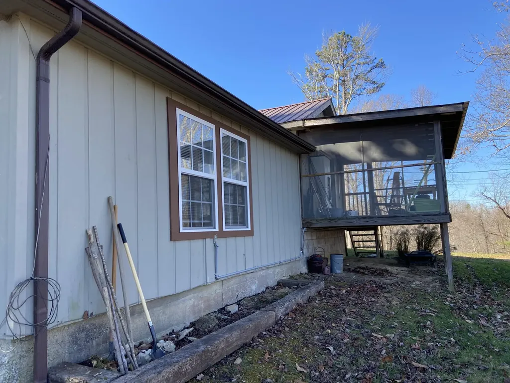 182 Fanchester Heights Whitley City KY 42653