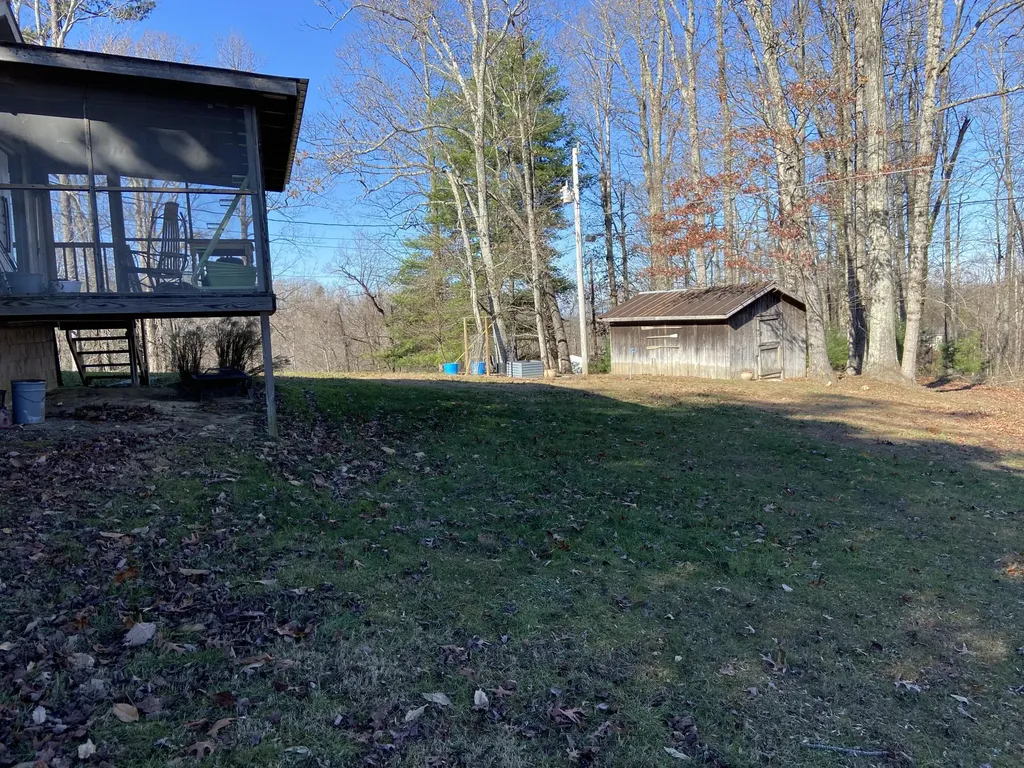 182 Fanchester Heights Whitley City KY 42653