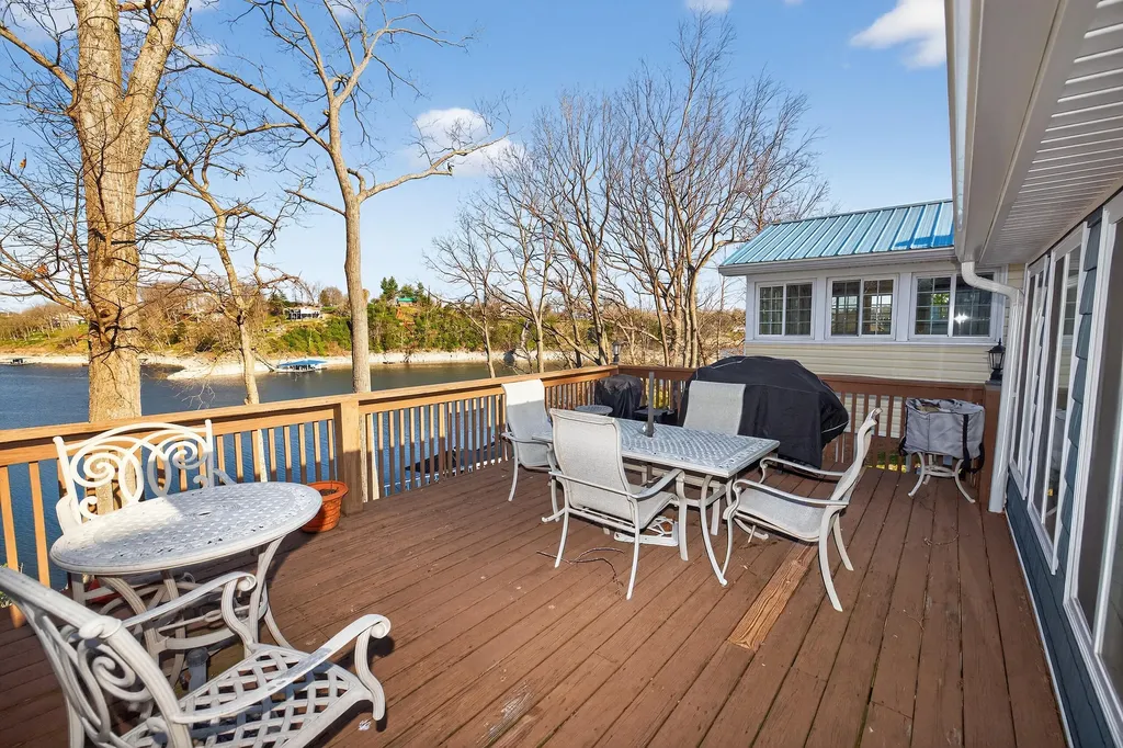 236 Persimmon Way Harrodsburg KY 40330