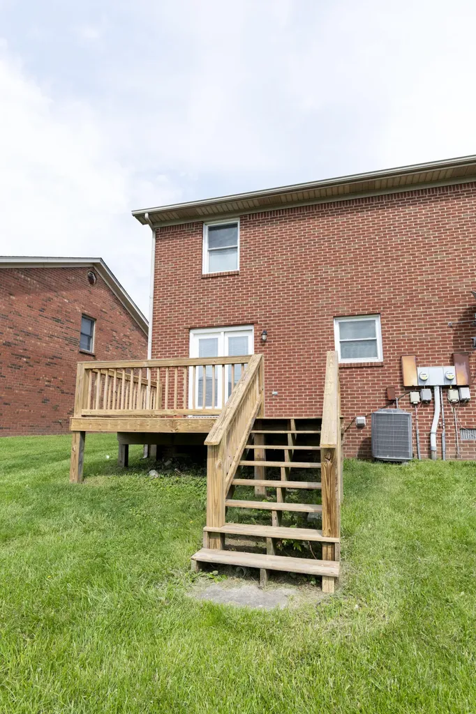 202 S Keeneland Drive Richmond KY 40475
