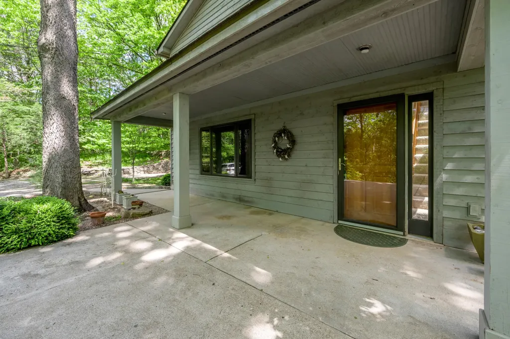 3010 River Circle Drive Richmond KY 40475
