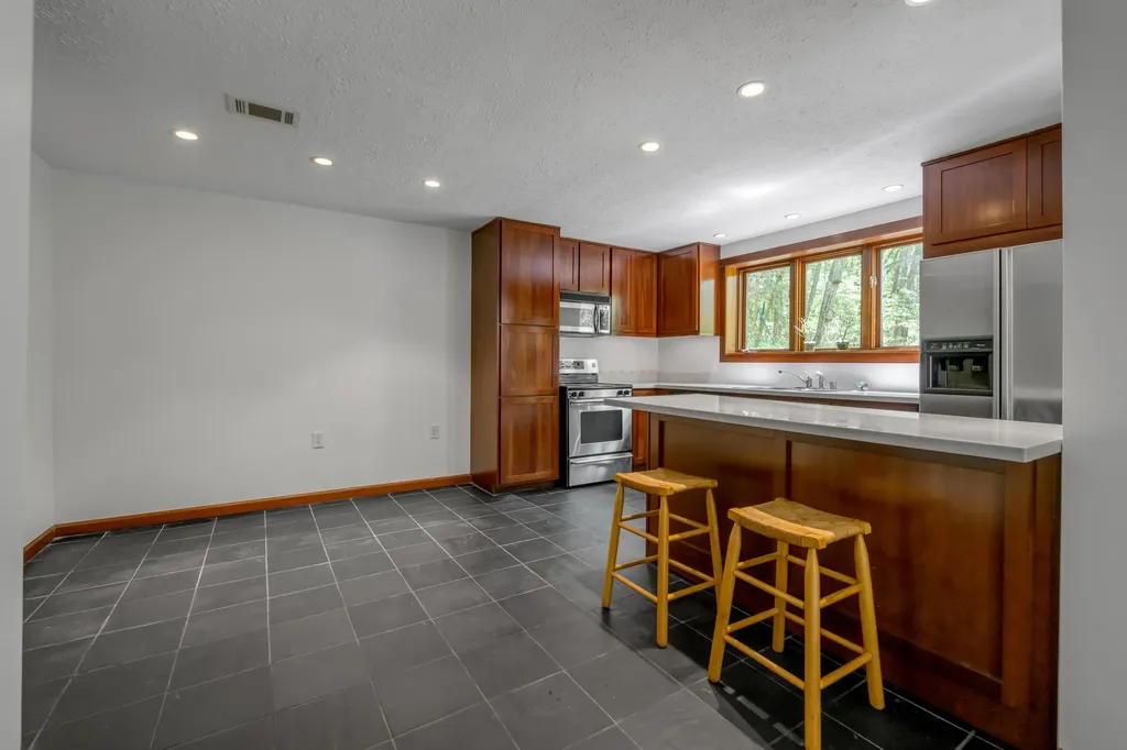 3010 River Circle Drive Richmond KY 40475