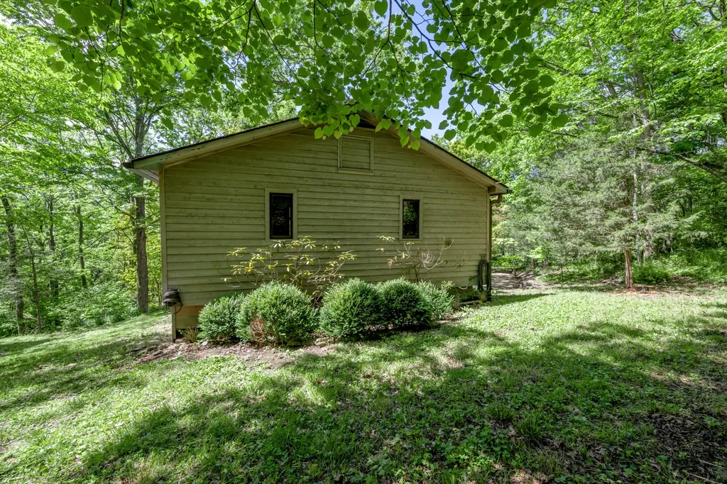 3010 River Circle Drive Richmond KY 40475