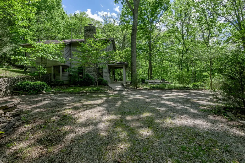 3010 River Circle Drive Richmond KY 40475
