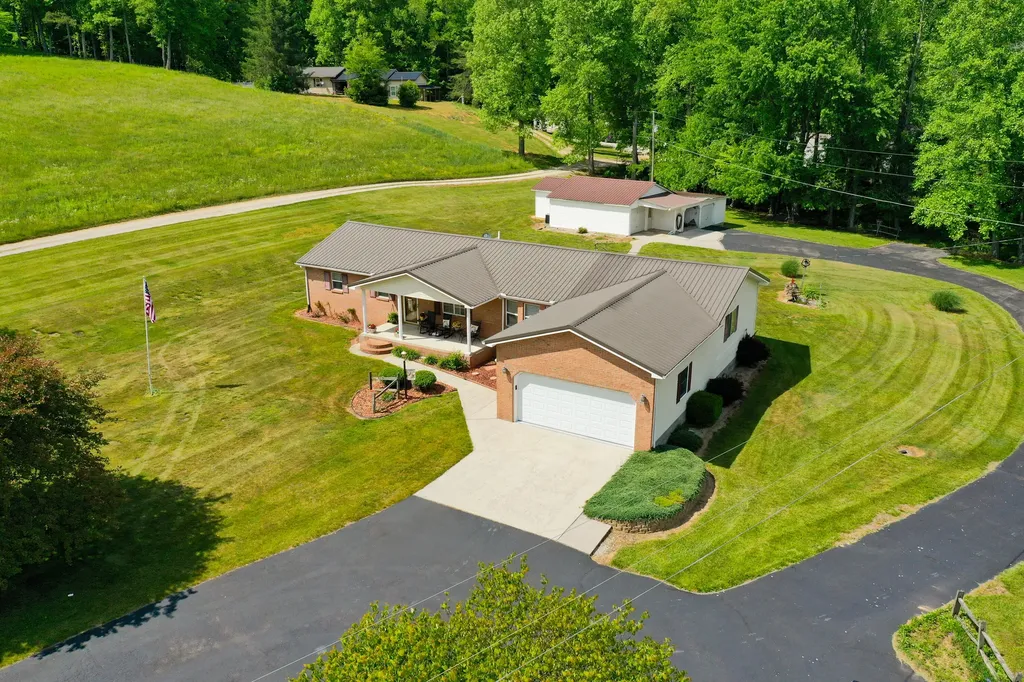 8356 E Laurel Road London KY 40741