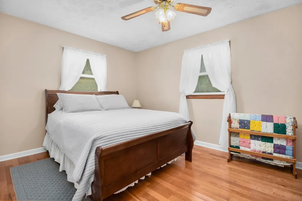 8356 E Laurel Road London KY 40741