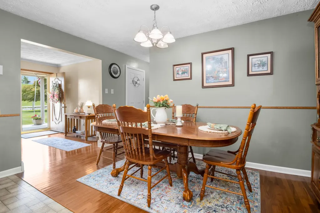 8356 E Laurel Road London KY 40741