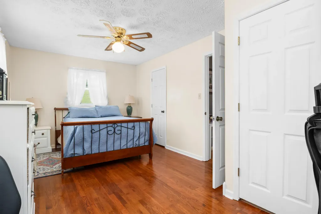 8356 E Laurel Road London KY 40741