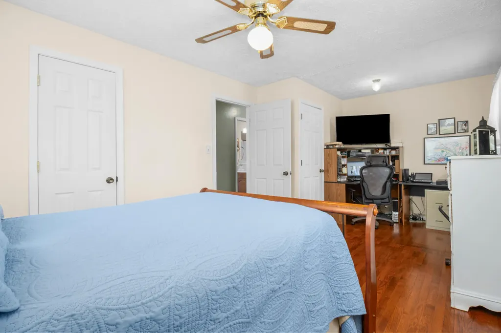 8356 E Laurel Road London KY 40741