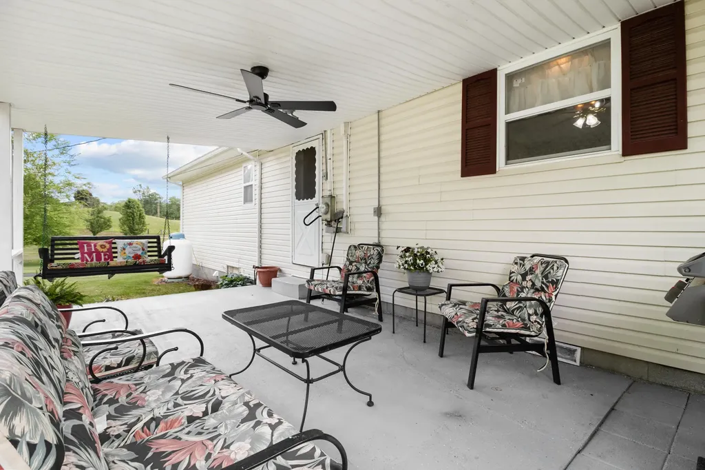 8356 E Laurel Road London KY 40741