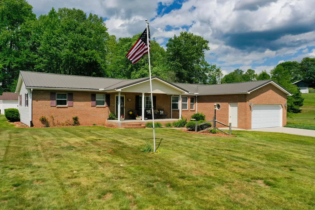 8356 E Laurel Road London KY 40741