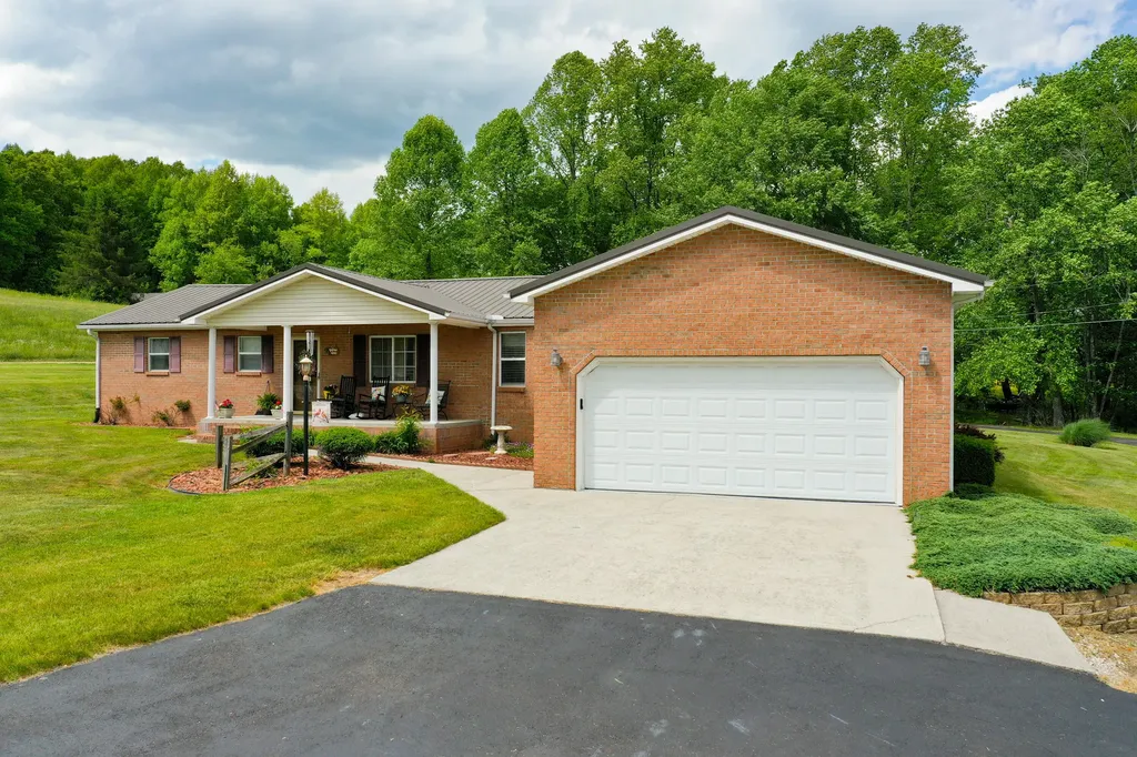 8356 E Laurel Road London KY 40741