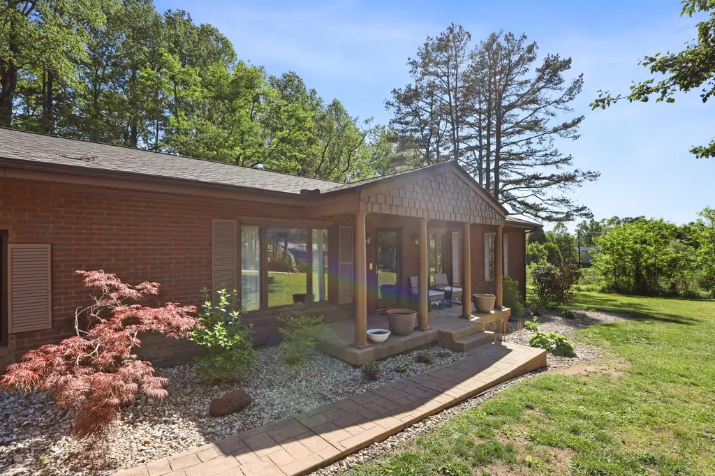 391 N Hills Road Corbin KY 40701