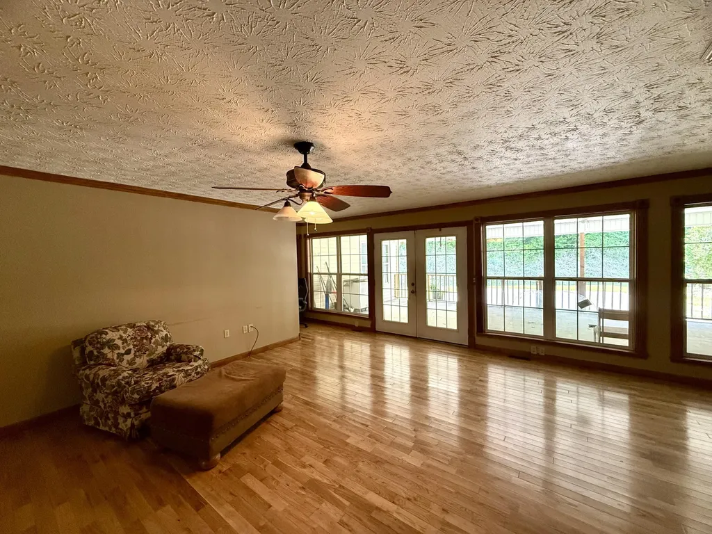 75 Cedar Springs Lane Barbourville KY 40906