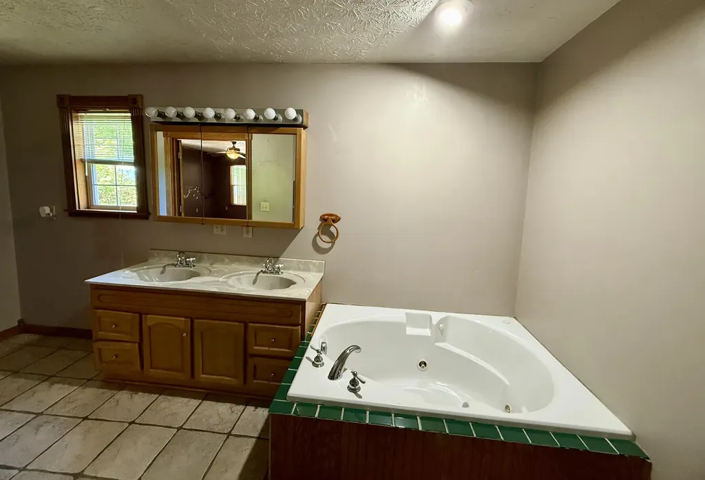 75 Cedar Springs Lane Barbourville KY 40906