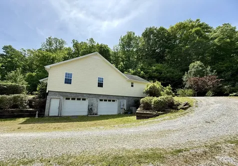 75 Cedar Springs Lane Barbourville KY 40906