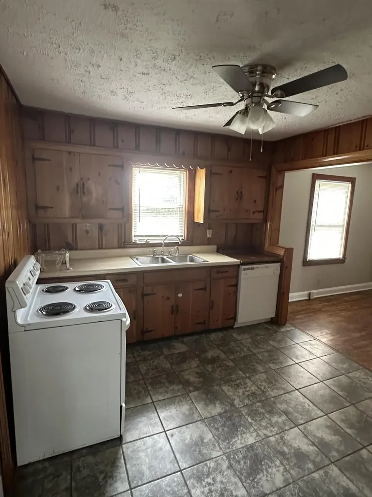 135 Willis Avenue Frankfort KY 40601