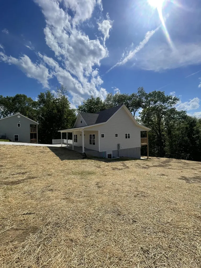 104 Cedarwood Drive Lancaster KY 40444