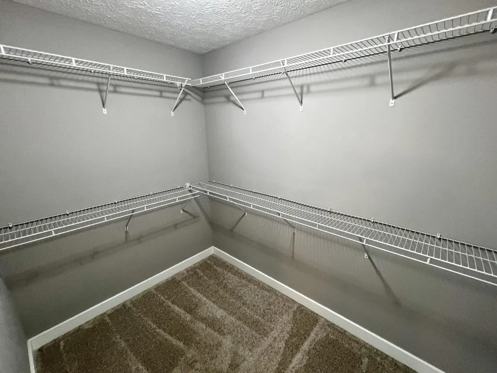 1113 Blue Bell Way Bowling Green KY 42104