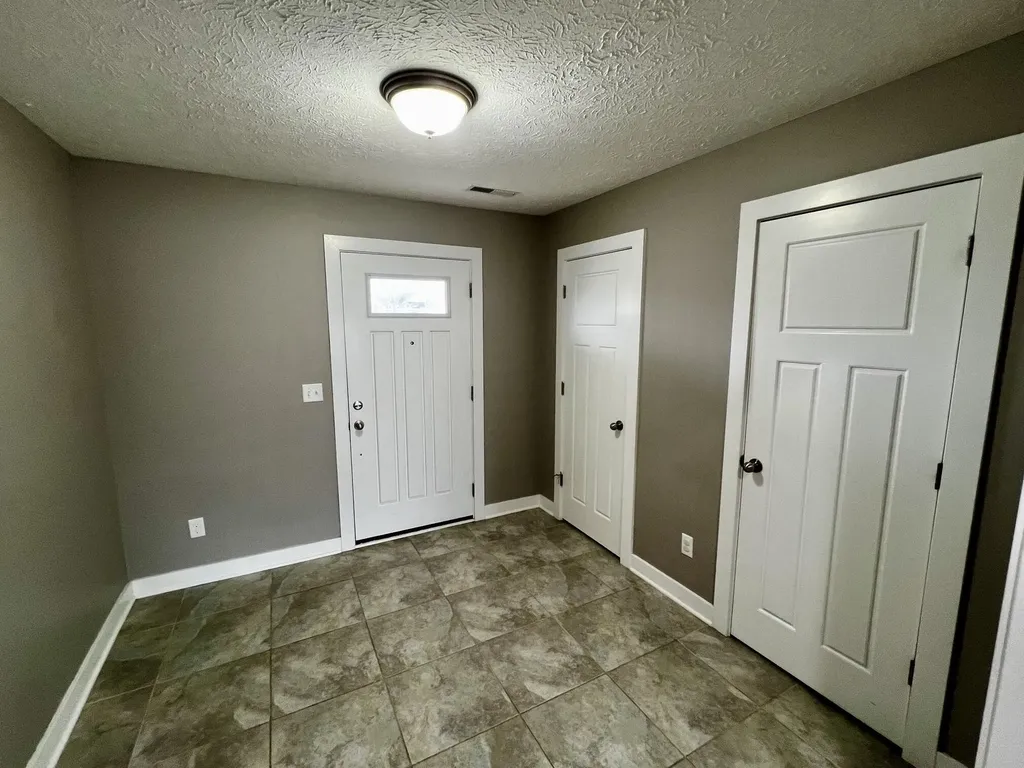 1113 Blue Bell Way Bowling Green KY 42104