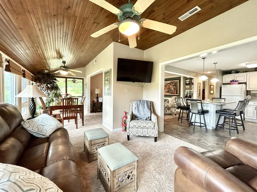 45-3 Woodson Bend Resort Bronston KY 42518