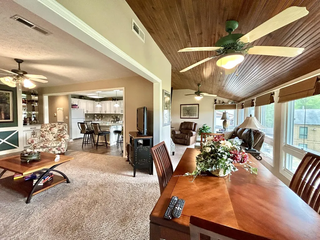 45-3 Woodson Bend Resort Bronston KY 42518