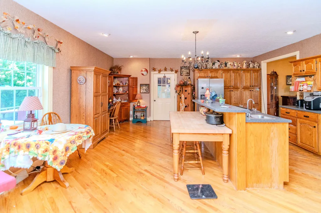 200 English Lane Columbia KY 42728