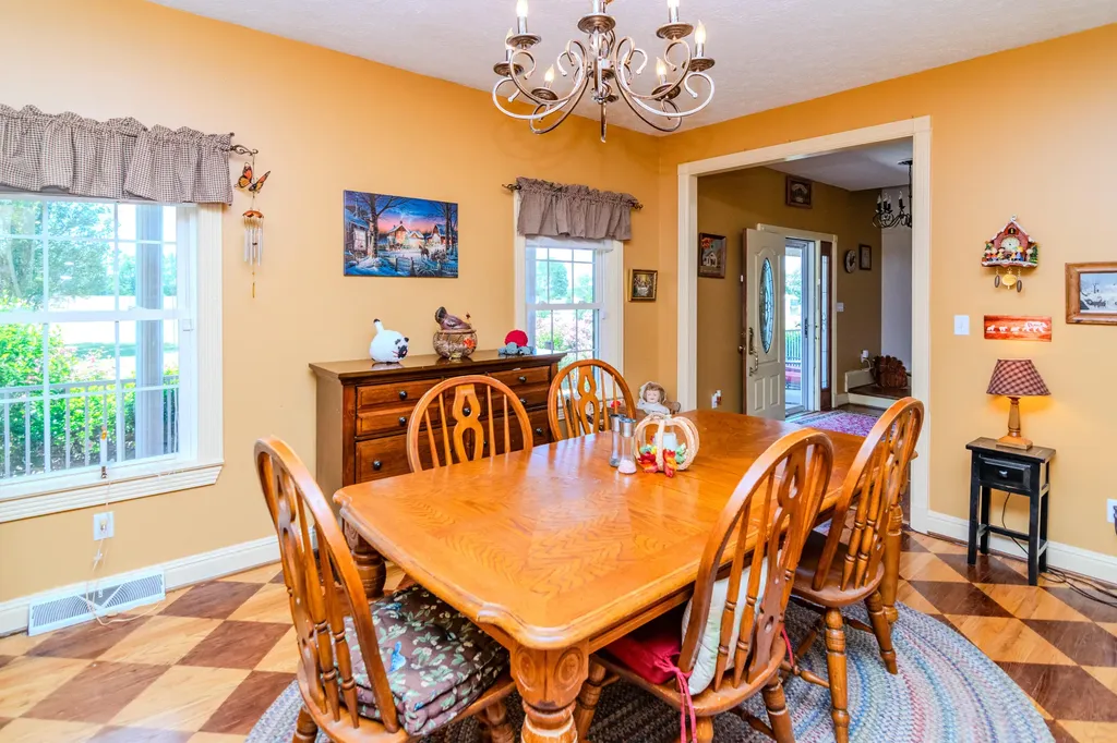 200 English Lane Columbia KY 42728