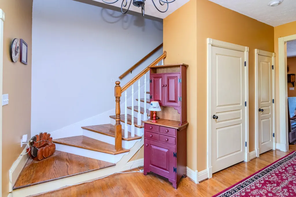 200 English Lane Columbia KY 42728