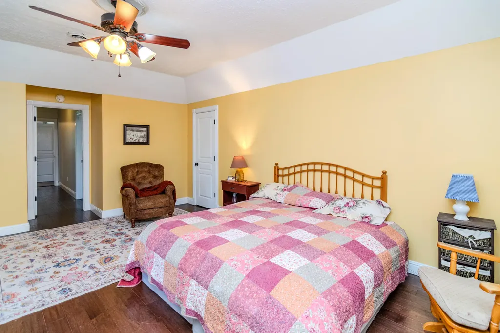 200 English Lane Columbia KY 42728
