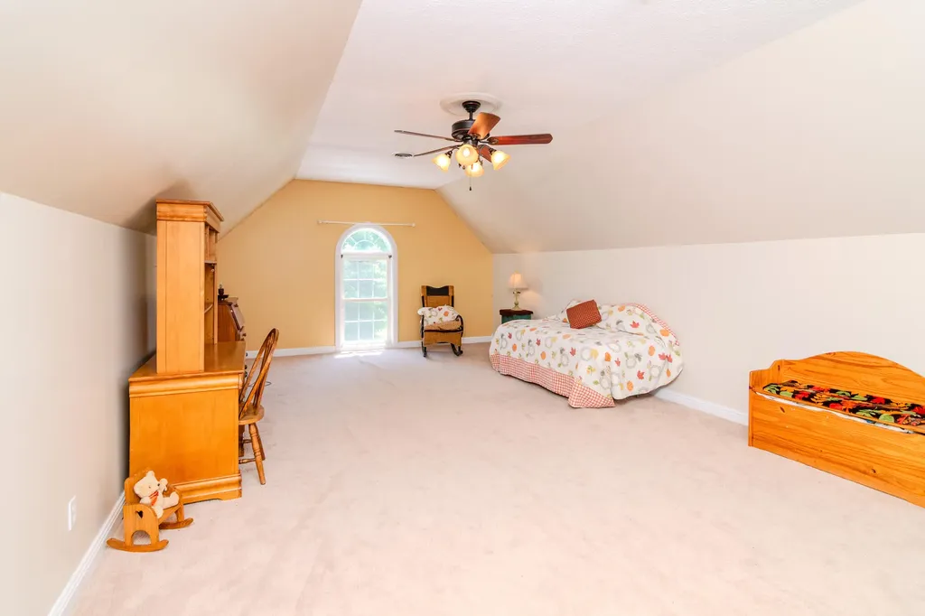 200 English Lane Columbia KY 42728