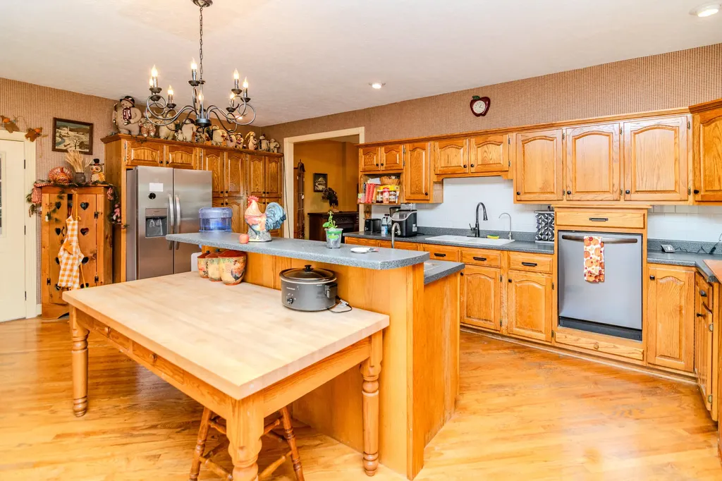 200 English Lane Columbia KY 42728