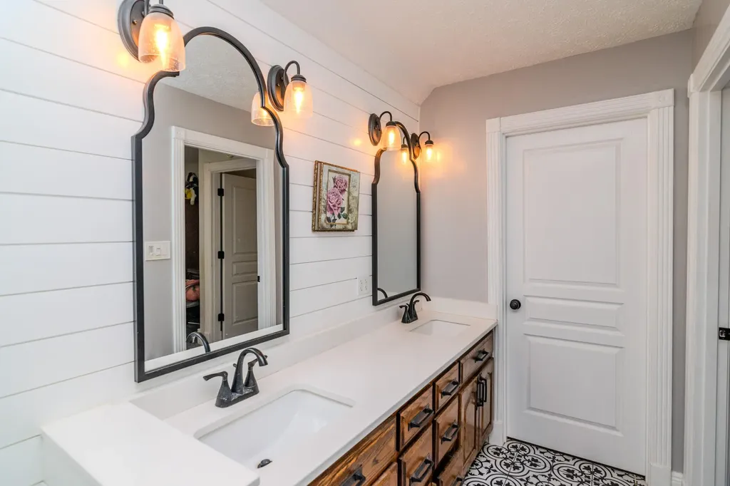 200 English Lane Columbia KY 42728