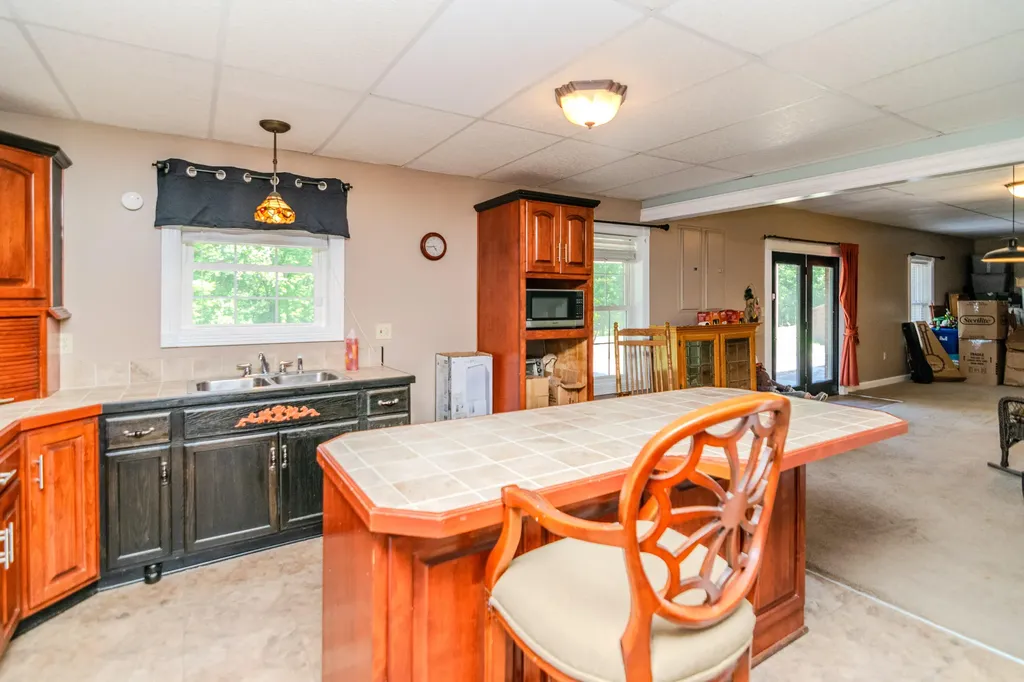 200 English Lane Columbia KY 42728
