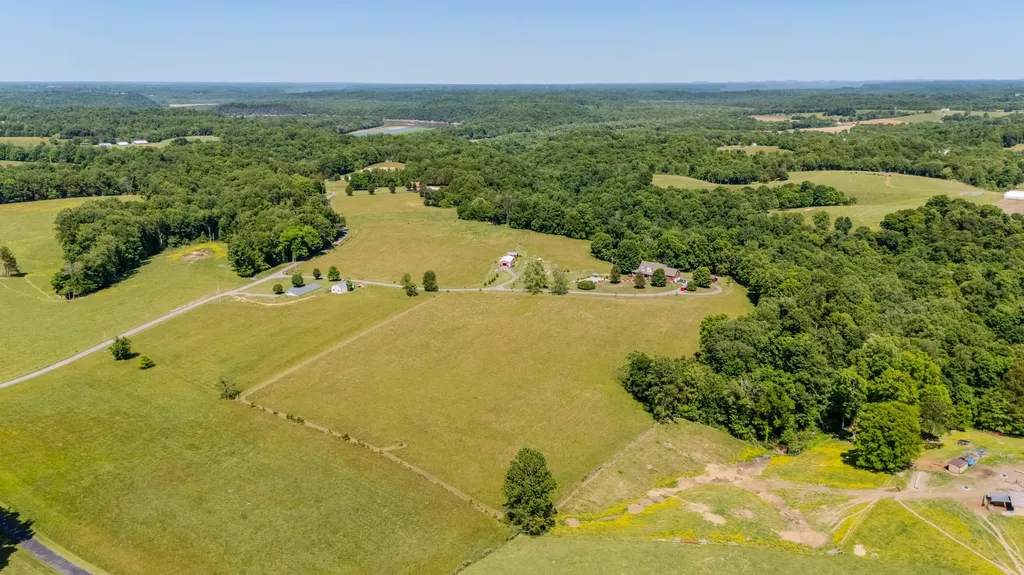 200 English Lane Columbia KY 42728