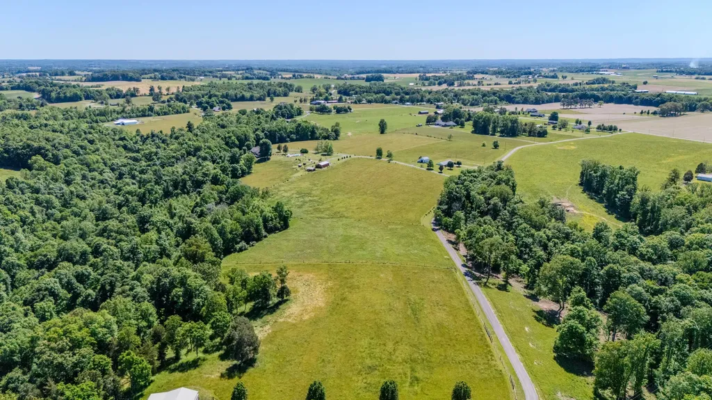 200 English Lane Columbia KY 42728