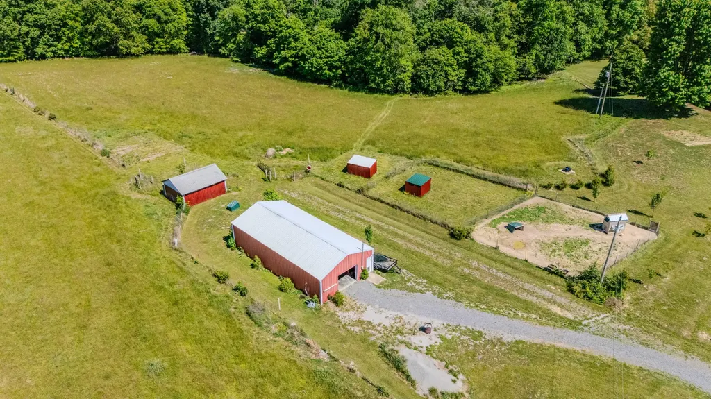 200 English Lane Columbia KY 42728